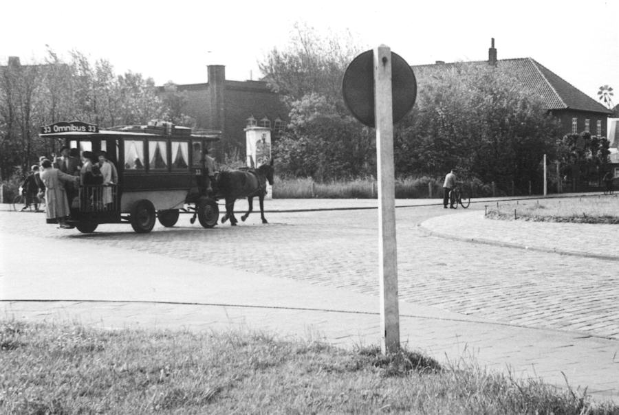 1955 - Mühlenstrasse 1955 - Kreuzung Jann-Berghaus-Strasse/Mühlenstrasse