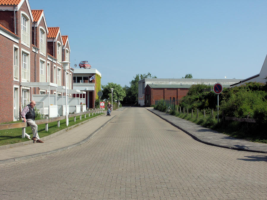 2003 - Bürgermeister-Willy-Lührs-Strasse