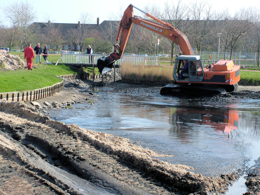 2005 - Sanierung / Säuberung Gondelteich