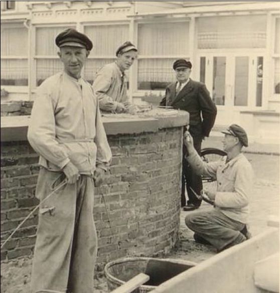 Bau der Veranda des Hauses Friedrichstraße/Ecke Damenpfad Bau der Veranda des Hauses Friedrichstraße/Ecke Damenpfad