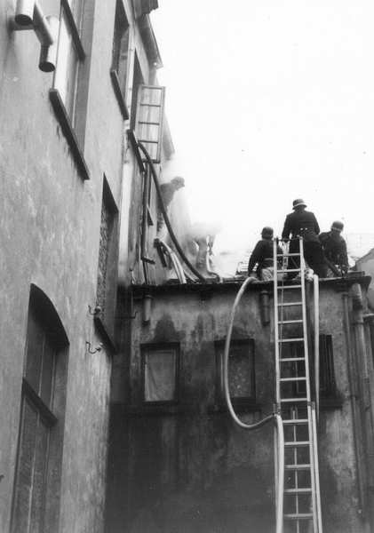 Brand in "Richters Hotel" Nov./Dez. 1961 - Bäckerstr. 11