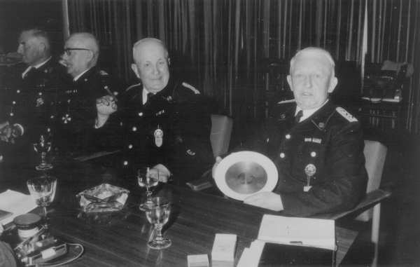 Wilt de Boer, Helmers (Vorstand), Gottlieb Langenstraß, Heiko Herren.