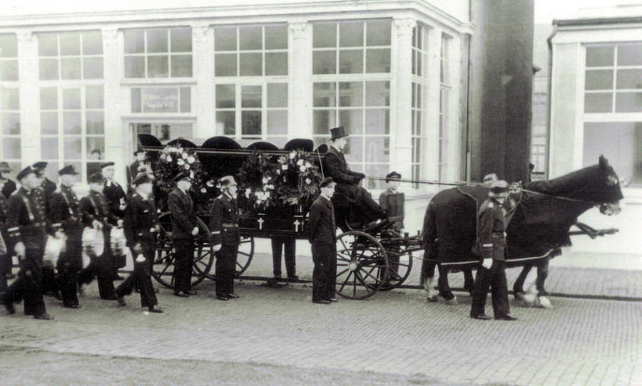 Beerdigung von H.C. Müller - 1955