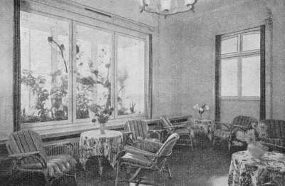 Blumenfenster im Wartezimmer des Kurmittelhauses Blumenfenster im Wartezimmer des Kurmittelhauses